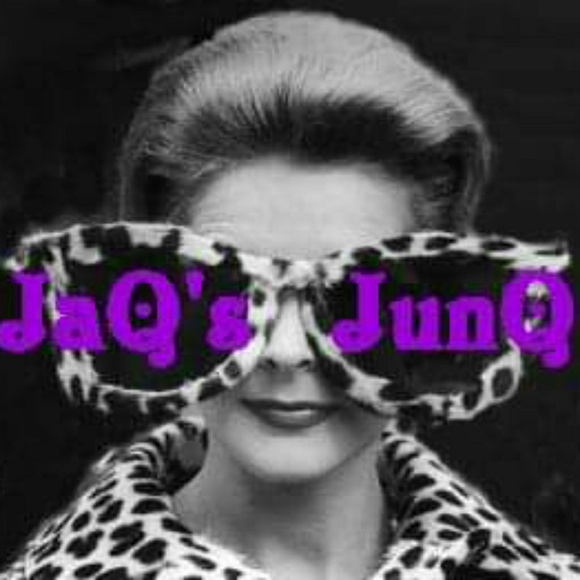 Meet your Posher, JacQue - Picture 2 of 4